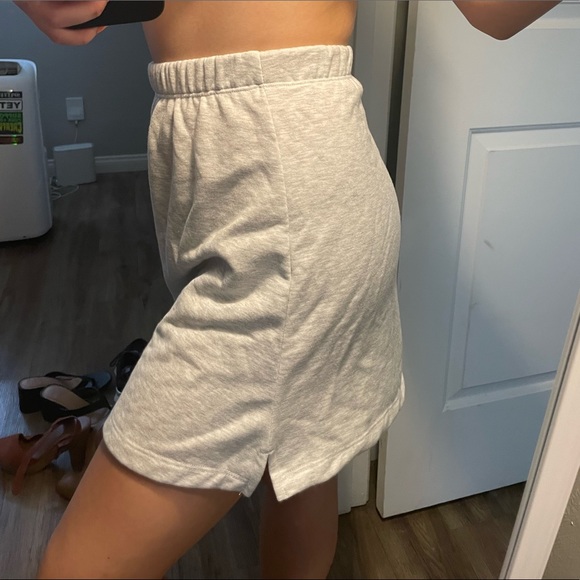 Cute Little Grey Mini Skirt - Picture 1 of 3